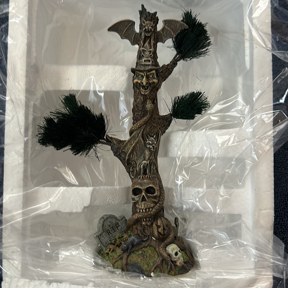 Department 56 Halloween Spooky Totem Accessory NIB - Picture 3 of 10